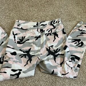 Junior Plus Camouflage Pants
